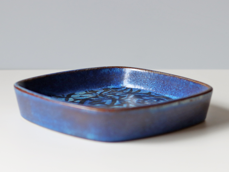 【北欧 デンマーク ヴィンテージ】Royal copenhagen (ロイヤルコペンハーゲン) Baca (バッカ) square plate NT 704/2883