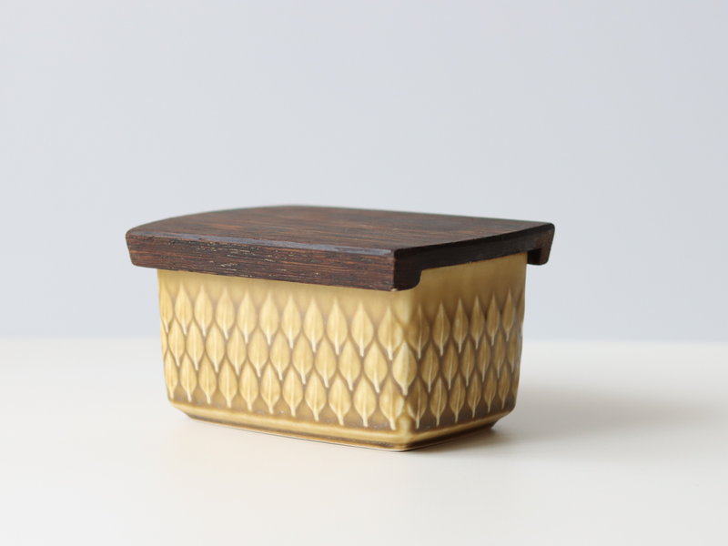 Jens.H.Quistgaard (イェンス・クイストゴー) Relief (レリーフ) butter box │ 北欧ヴィンテージ デンマーク 食器 バターケース 陶磁器