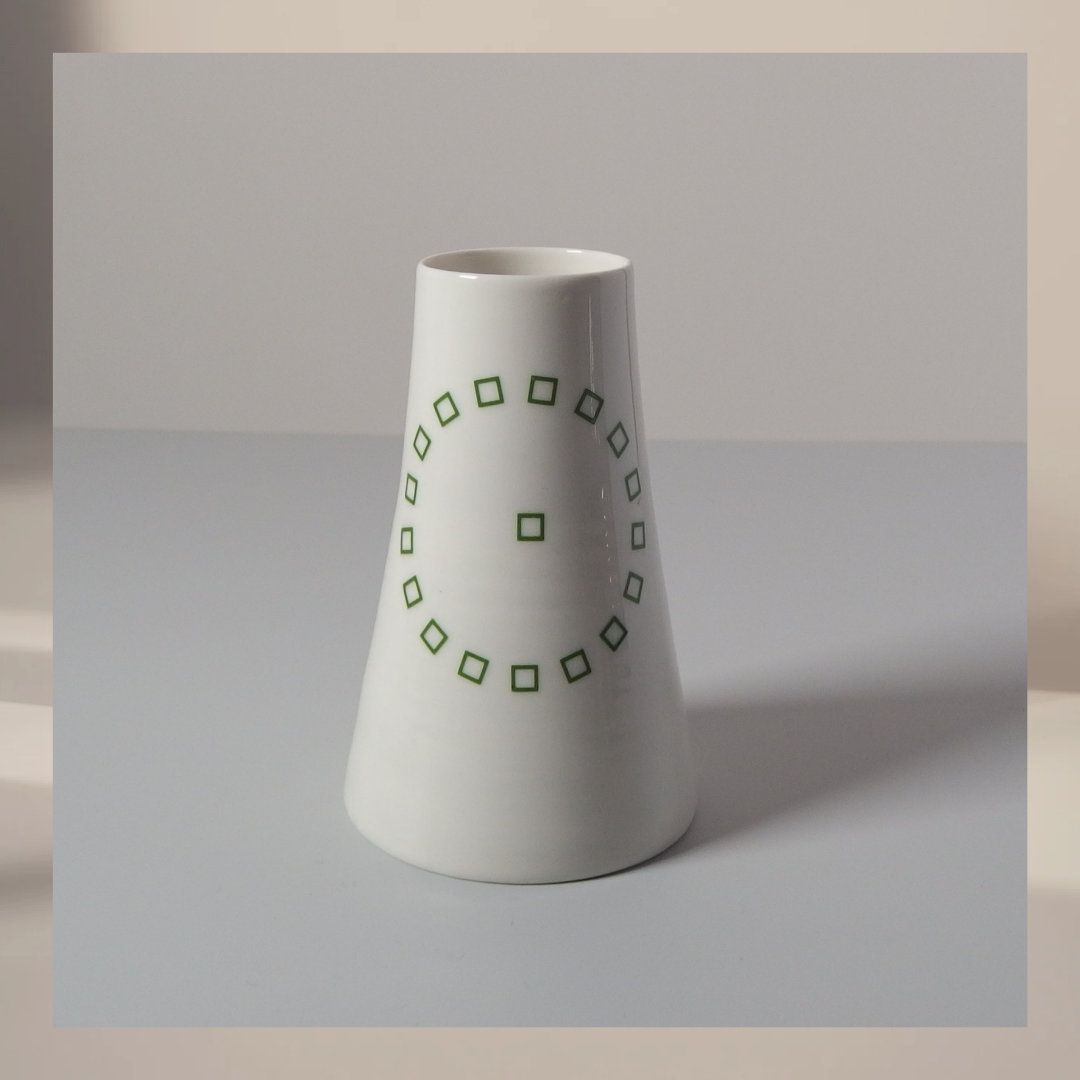 【北欧 ヴィンテージ】Anne Black (アンヌ・ブラック) vase (726)