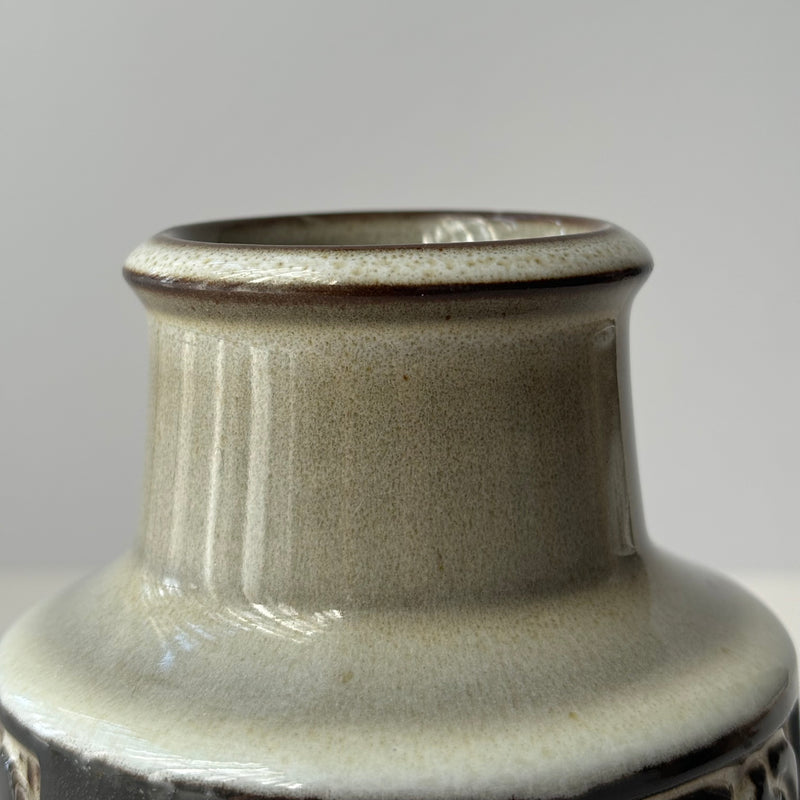 【北欧 デンマーク ヴィンテージ】Michael Andersen&son(マイケル・アンダーセン) vase brown