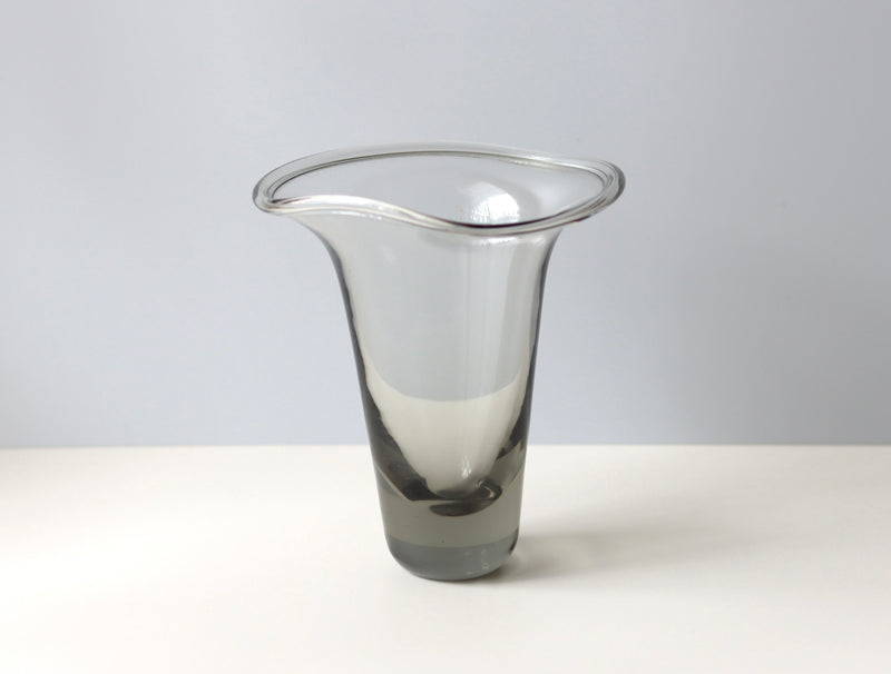 【北欧 スウェーデン ヴィンテージ】Kosta Boda (コスタ・ボダ) Vicke Lindstrand(ヴィッケ・リンドストランド) vase