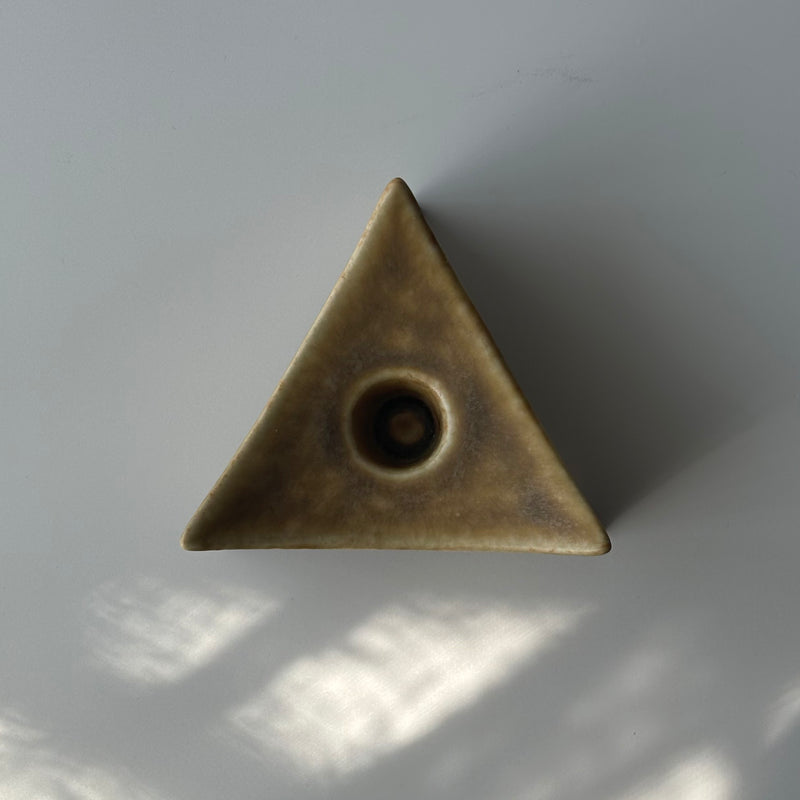 【北欧 デンマーク ヴィンテージ】 Quistgaard (クイストゴー ) Relief (レリーフ) triangular candle holder