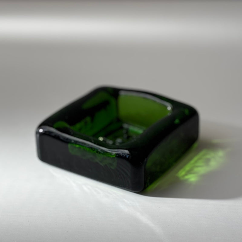 【北欧 スウェーデン ヴィンテージ】Boda (ボダ)Erik Höglund(エリック・ホグラン)ashtray green human