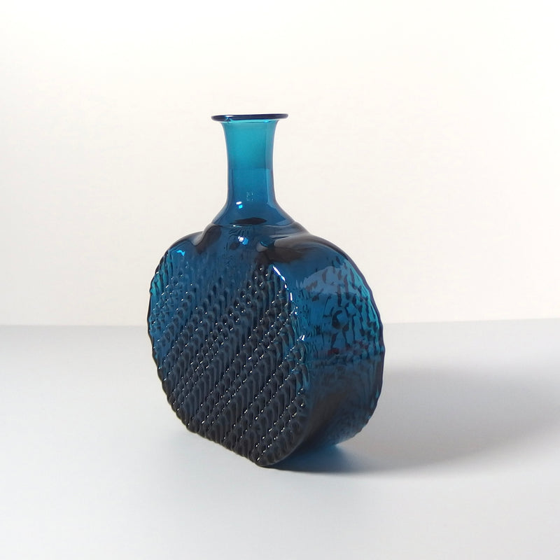 【北欧 フィンランド ヴィンテージ】Riihimaen Lasi (リーヒマエン・ラシ) Flindari 1709(フリンダリ)bottle turquoise