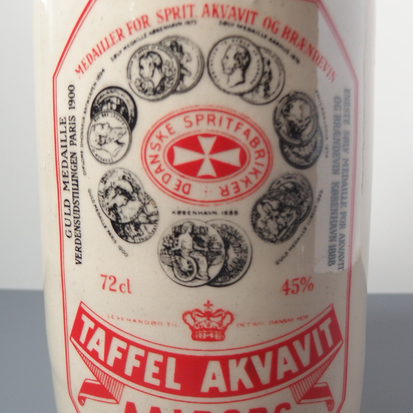 【北欧 ヴィンテージ】 AALBORG Taffel Akvavit bottle