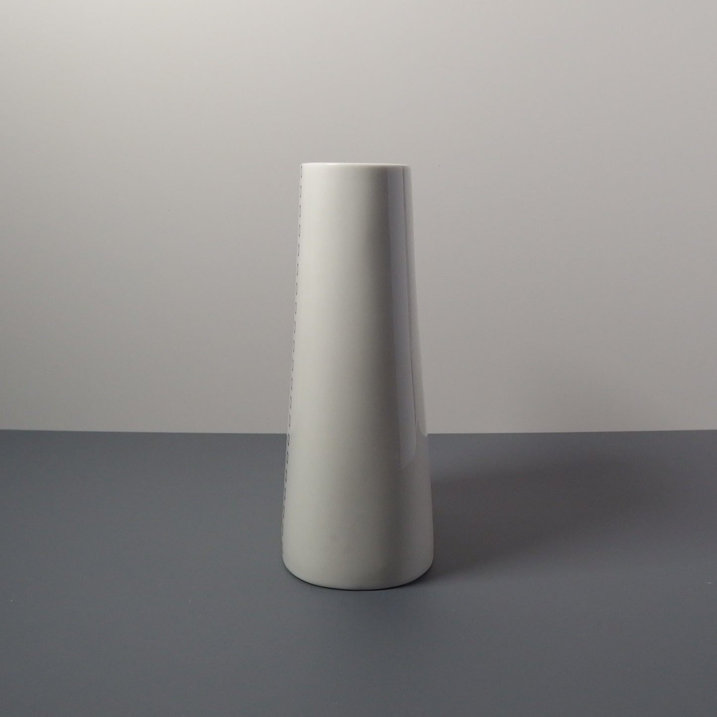 【北欧 ヴィンテージ】Anne Black (アンヌ・ブラック) vase M