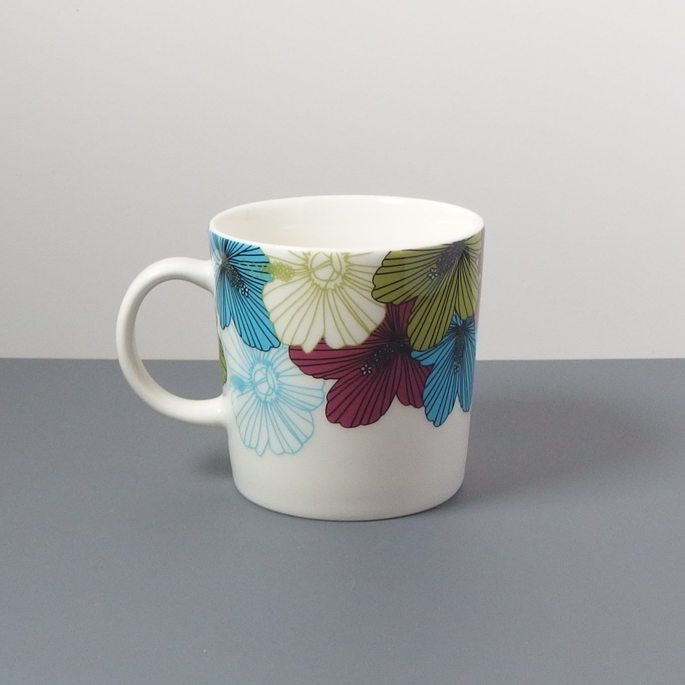 【北欧 ヴィンテージ】 Arabia (アラビア) Teema (ティーマ) mug lei