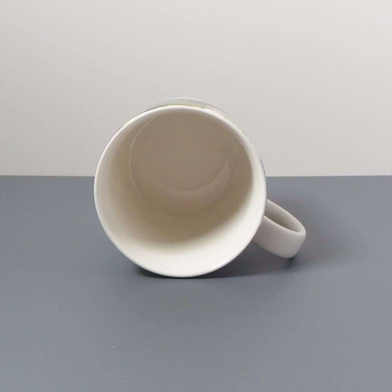 【北欧 ヴィンテージ】 Arabia (アラビア) Teema (ティーマ) mug lei