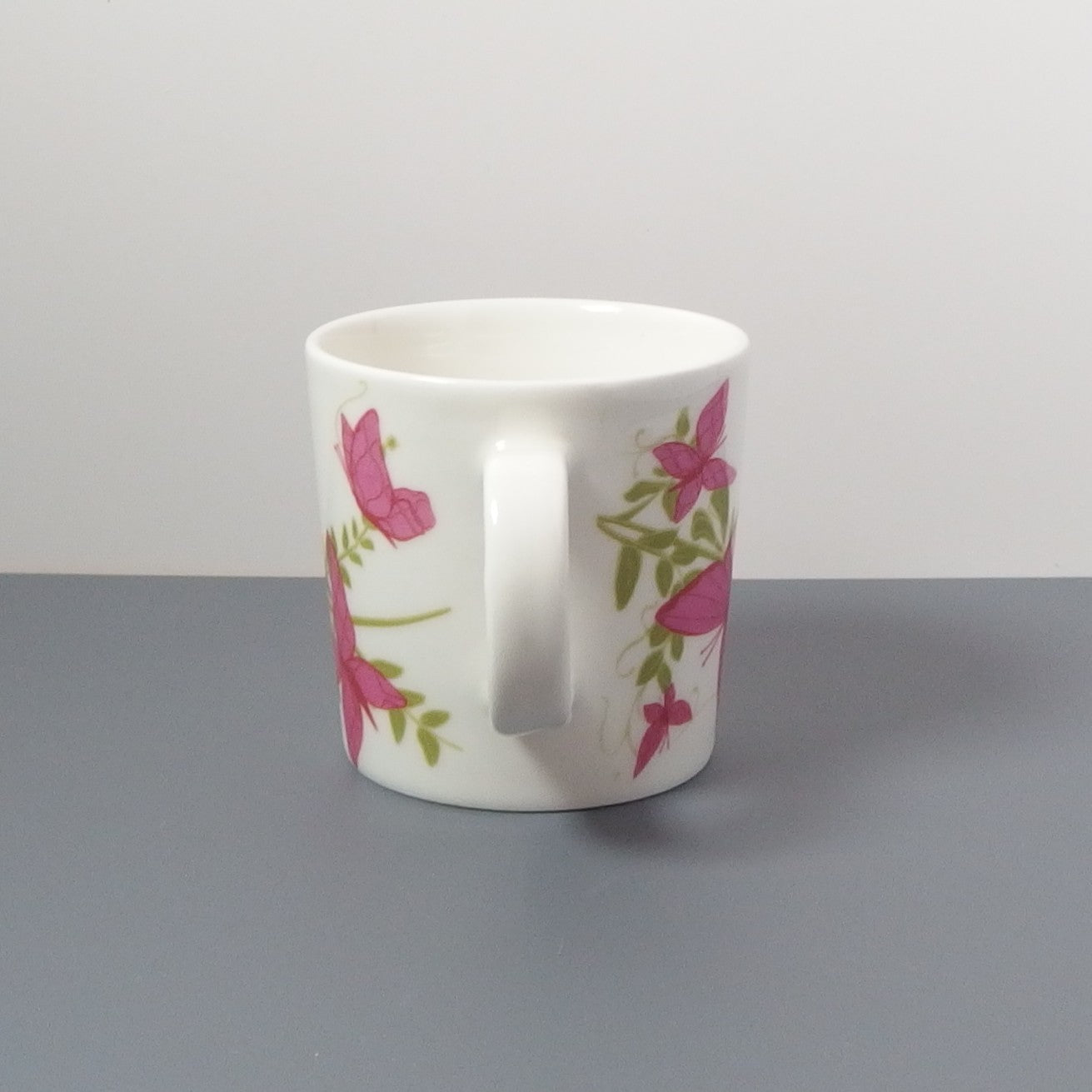 【北欧 ヴィンテージ】 Arabia (アラビア) Teema (ティーマ) mug Perhonen Neitoperho(Pink)
