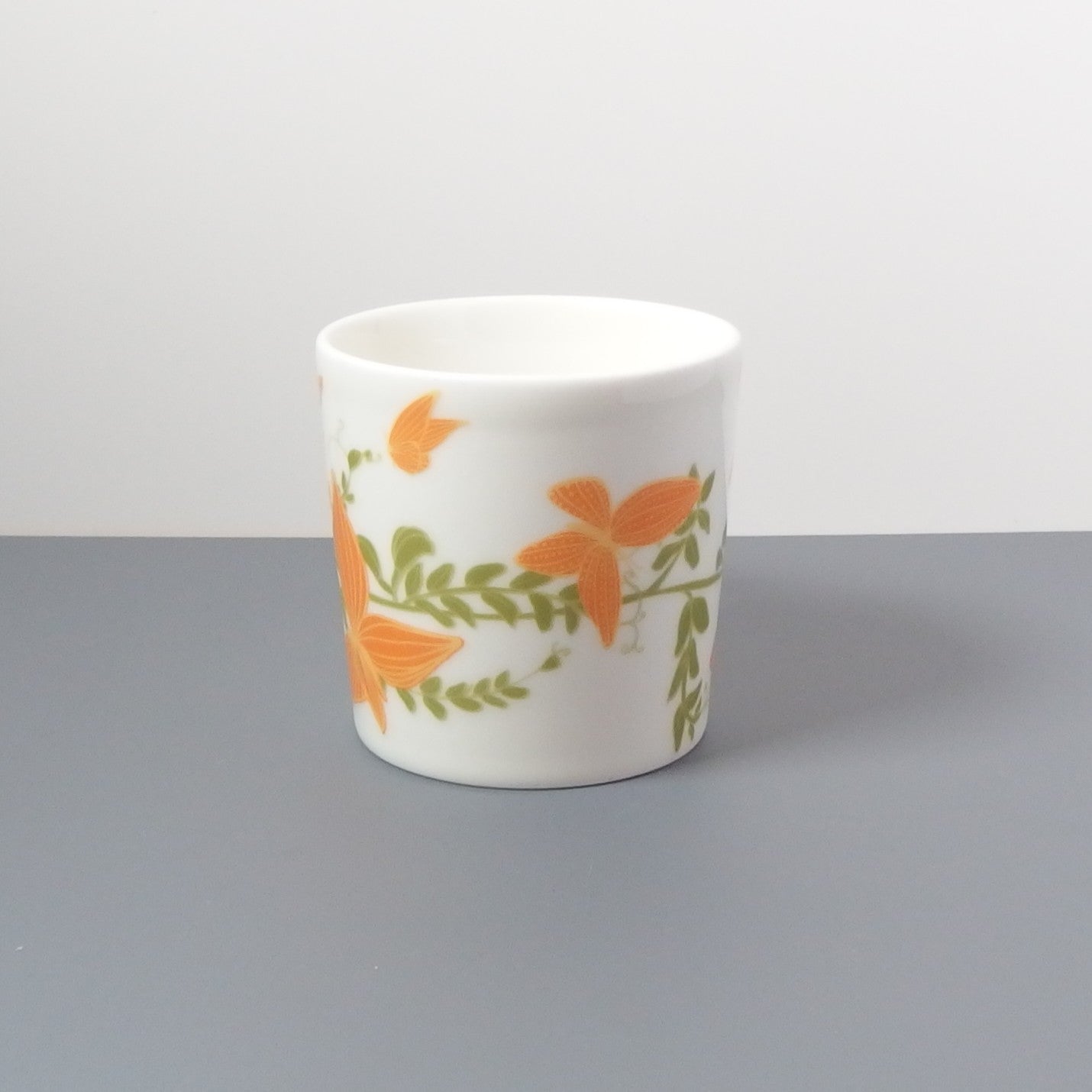 【北欧 ヴィンテージ】 Arabia (アラビア) Teema (ティーマ) mug Perhonen Kultasiipi(Orange)