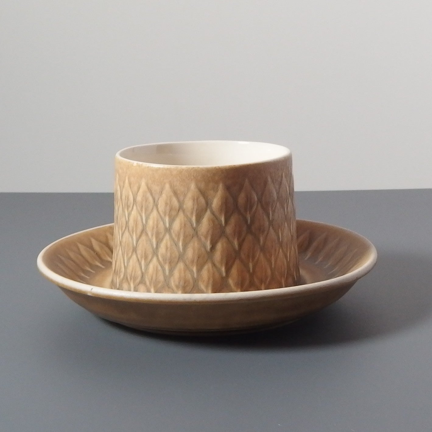 【北欧 ヴィンテージ】Quistgaard (クイストゴー) Relief (レリーフ) tea cup saucer