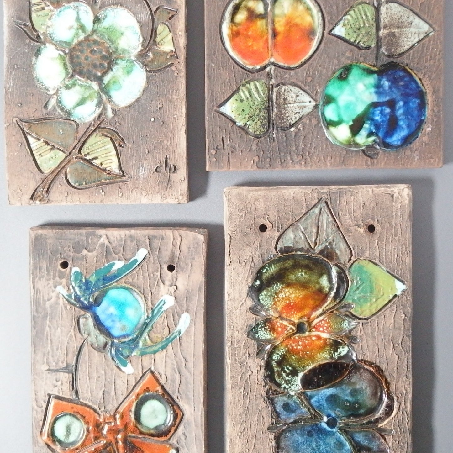 【北欧 ヴィンテージ】Tilgmans Keramik (ティルグマンズ ケラミック) wall plate flower