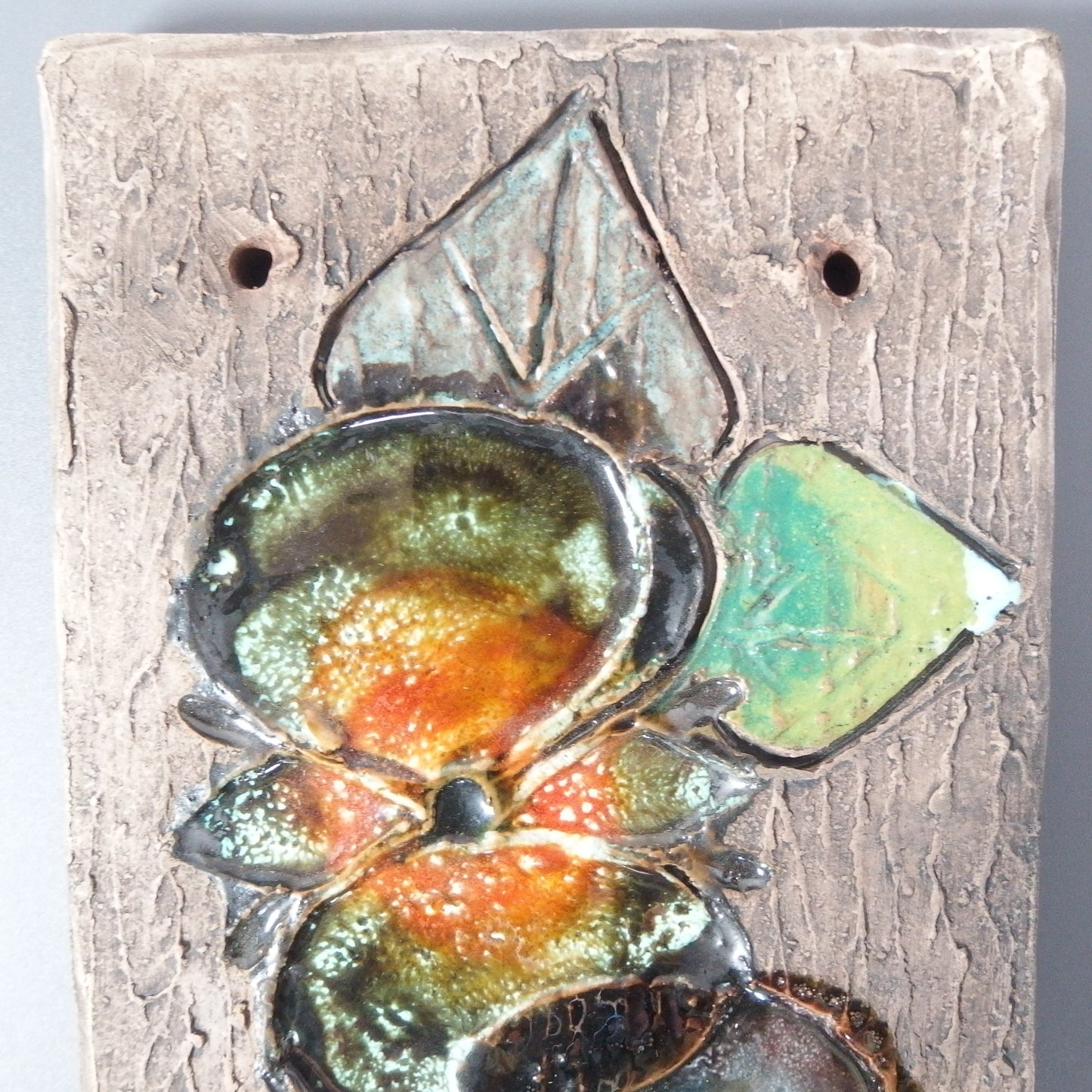 【北欧 ヴィンテージ】Tilgmans Keramik (ティルグマンズ ケラミック) wall plate flower
