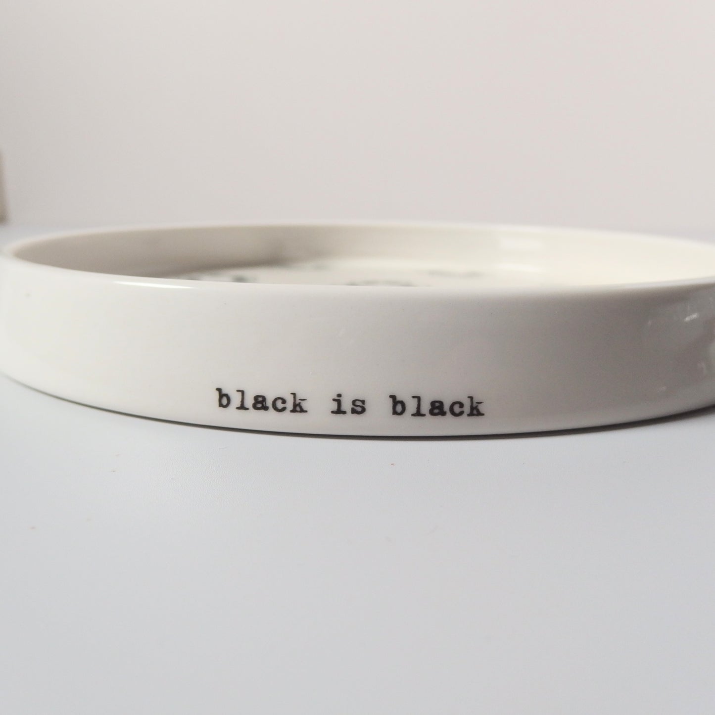 【北欧 ヴィンテージ】Anne Black (アンヌ・ブラック) black is black (ブラック・イズ・ブラック) plate 18cm