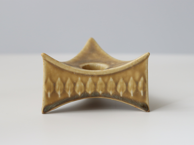 Jens.H.Quistgaard (イェンス・クイストゴー ) Relief (レリーフ) triangular candle stand │ 北欧ヴィンテージ デンマーク キャンドルスタンド 陶磁器