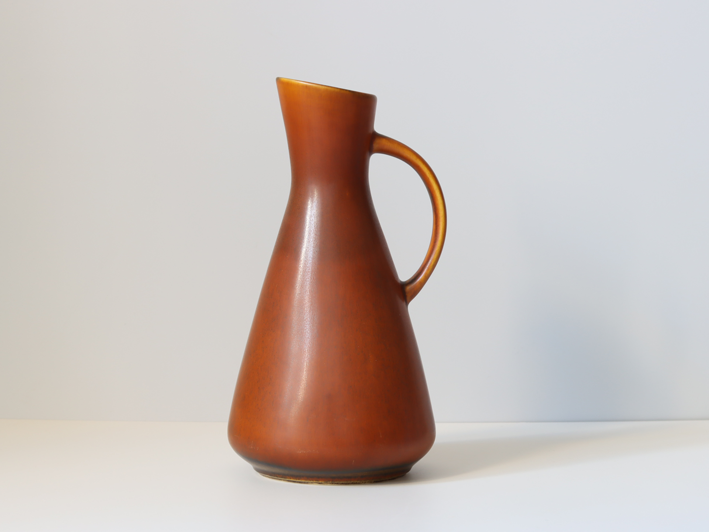 Nymølle（ニモーレ） ジャグ/ベース ブラウン / Gunnar Nylund ｜ 北欧