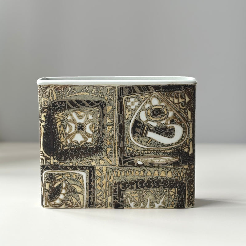 【北欧 デンマーク ヴィンテージ】Royal copenhagen (ロイヤルコペンハーゲン) Baca (バッカ)square vase fish