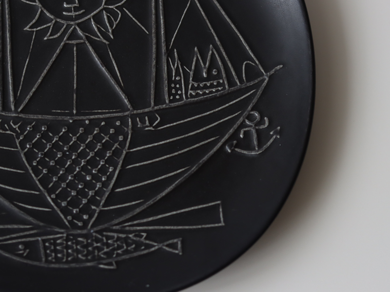 Gustavsberg （グスタフスベリ） Stig Lindberg（スティグ・リンドベリ） Piazza（ピアッツァ） 19.5cm plate black ship │ 北欧 スウェーデン ヴィンテージ プレート 船 陶磁器