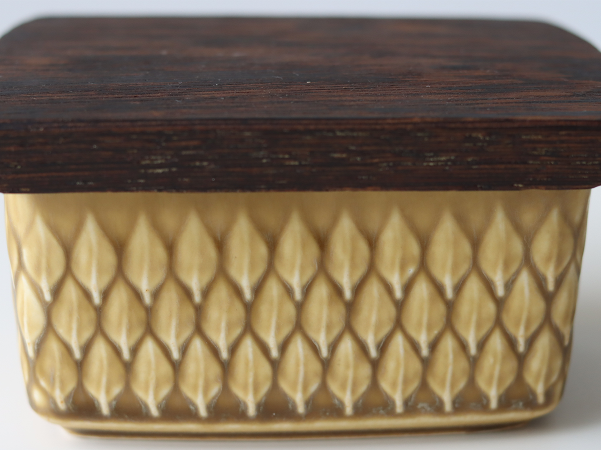Jens.H.Quistgaard （イェンス・クイストゴー） Relief （レリーフ） butter box │ 北欧ヴィンテージ デンマーク 食器 バターケース 陶磁器