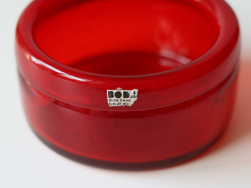 Boda（ボダ） ガラスボウル レッド H6.5cm H1207/125 / Erik Höglund ｜ 北欧ヴィンテージ スウェーデン