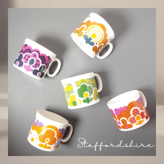 【北欧 ヴィンテージ】Staffordshire （スタッフォードシャー）flower mug