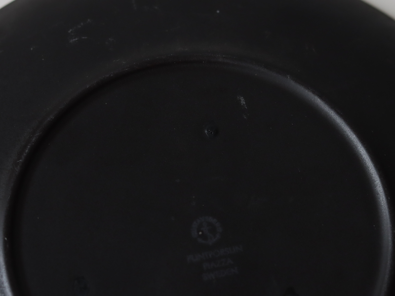 Gustavsberg （グスタフスベリ） Stig Lindberg（スティグ・リンドベリ） Piazza（ピアッツァ） 19.5cm plate black women/city │ 北欧 スウェーデン ヴィンテージ プレート 女性 街並み 陶磁器