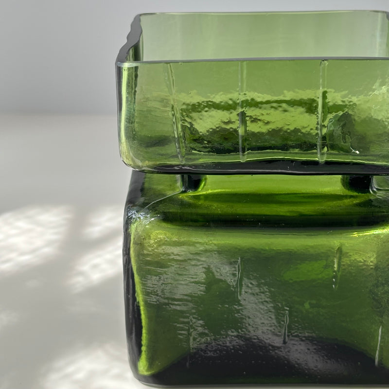 Riihimaen Lasi （リーヒマエンラシ） Helena Tynell（ヘレナ・ティネル）Pala （パラ）Lサイズ ライトブルー H11.5cm │ 北欧 フィンランド ヴィンテージ 花瓶 ガラス