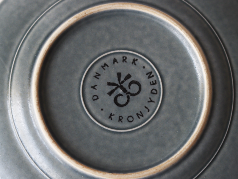 Jens.H.Quistgaard （イェンス・クイストゴー） Azur （アズール）plate octagon │ 北欧ヴィンテージ デンマーク 食器 プレート プラム 陶磁器