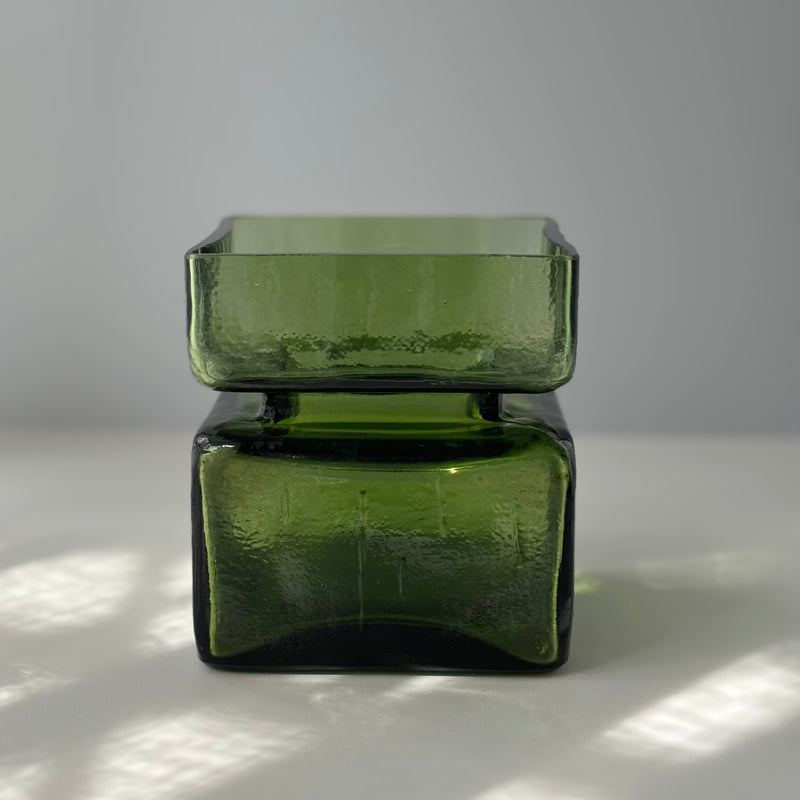 Riihimaen Lasi （リーヒマエンラシ） Helena Tynell（ヘレナ・ティネル）Pala （パラ）Lサイズ ライトブルー H11.5cm │ 北欧 フィンランド ヴィンテージ 花瓶 ガラス