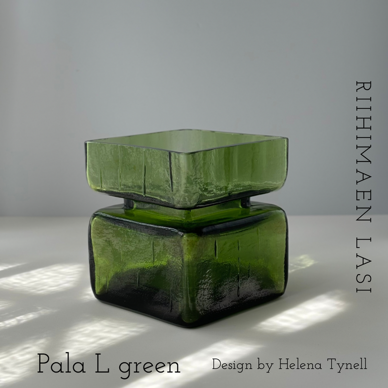 Riihimaen Lasi （リーヒマエンラシ） Helena Tynell（ヘレナ・ティネル）Pala （パラ）Lサイズ ライトブルー H11.5cm │ 北欧 フィンランド ヴィンテージ 花瓶 ガラス