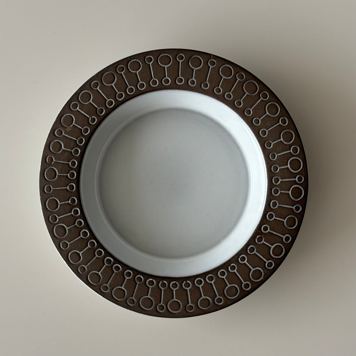 【北欧 スウェーデン ヴィンテージ】Upsala Ekeby （ウプサラエクビー） Cornus plate 9030 Goran Andersson