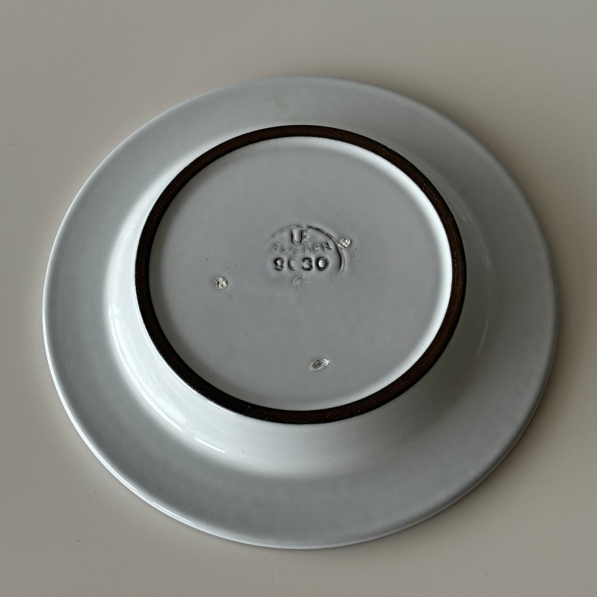 【北欧 スウェーデン ヴィンテージ】Upsala Ekeby （ウプサラエクビー） Cornus plate 9030 Goran Andersson