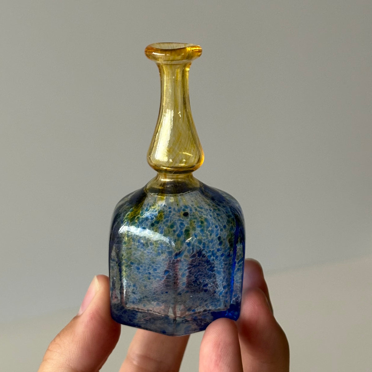 【北欧 スウェーデン ヴィンテージ】Kosta Boda （コスタ・ボダ） Antikva vase miniature Blue / Yellow