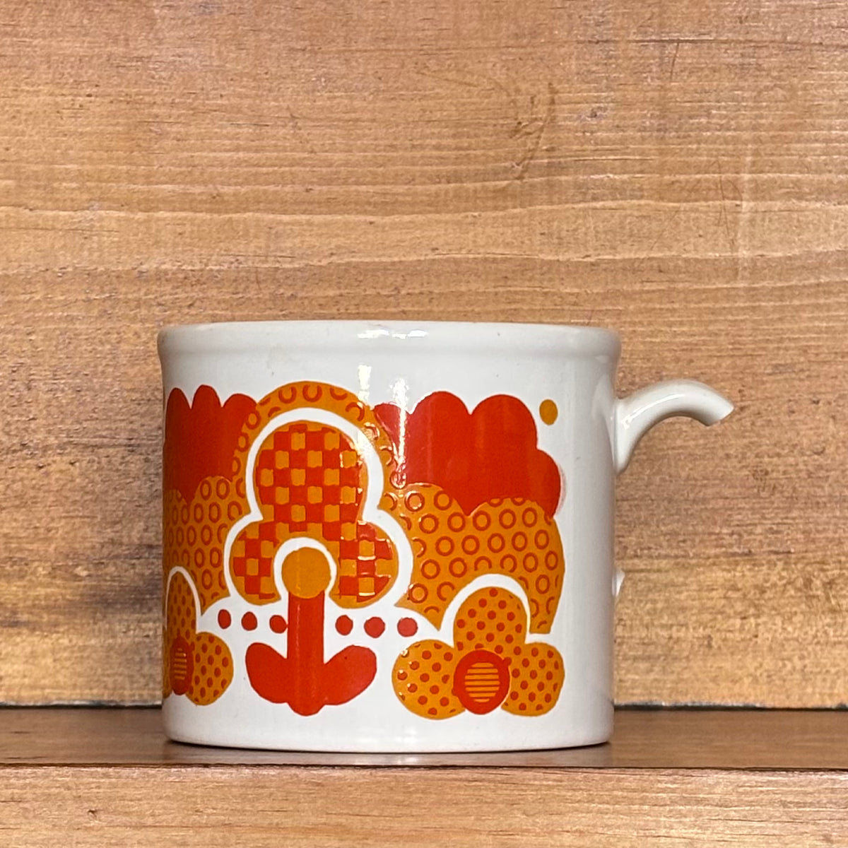 【WAKEARI GIFT】訳あり Staffordshire マグカップ オレンジ 持ち手割れ