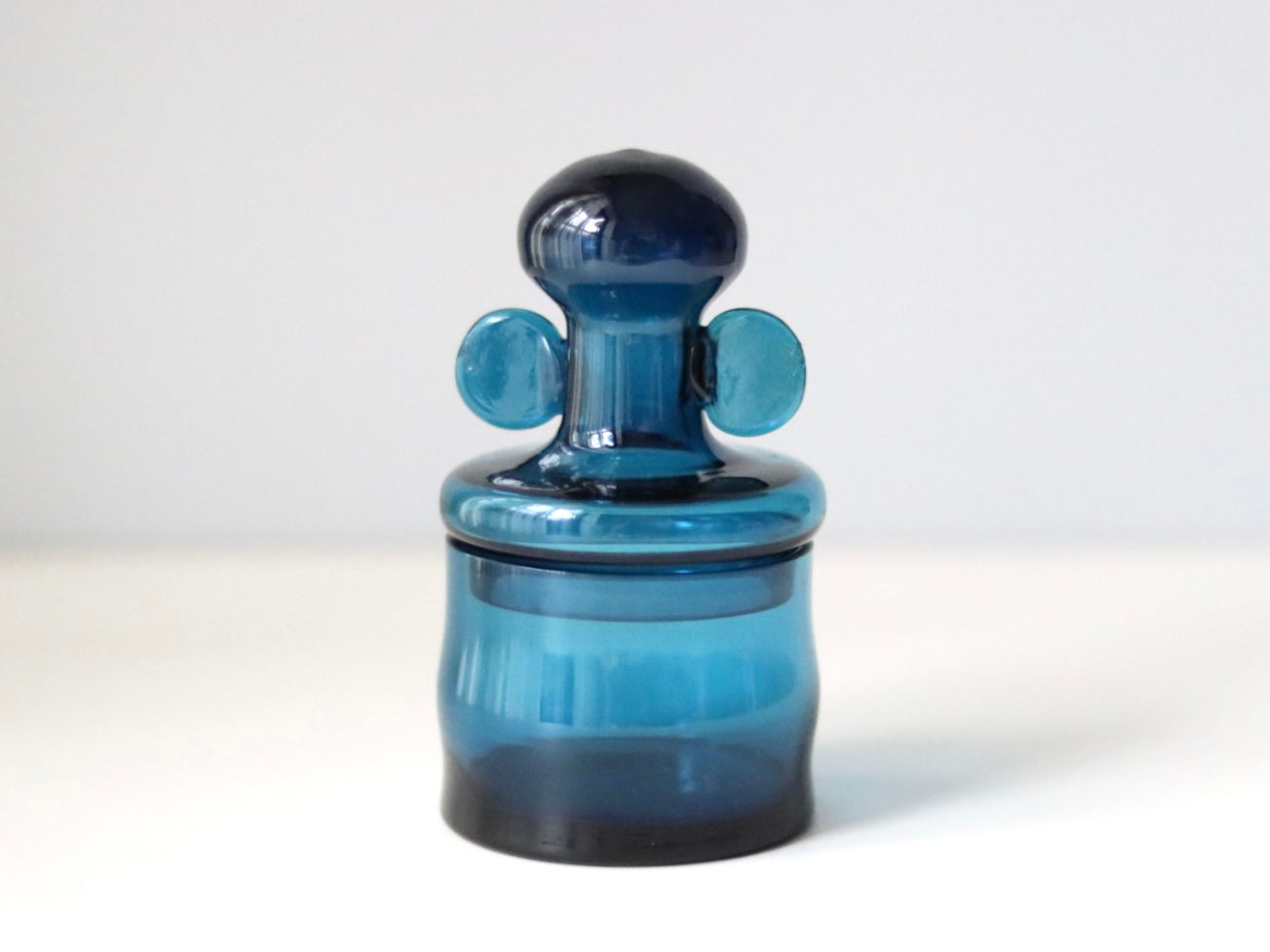 【北欧 スウェーデン ヴィンテージ】Kosta Boda （コスタ・ボダ） Bertil Vallien（バーティル・ヴァリーン） candy pot blue
