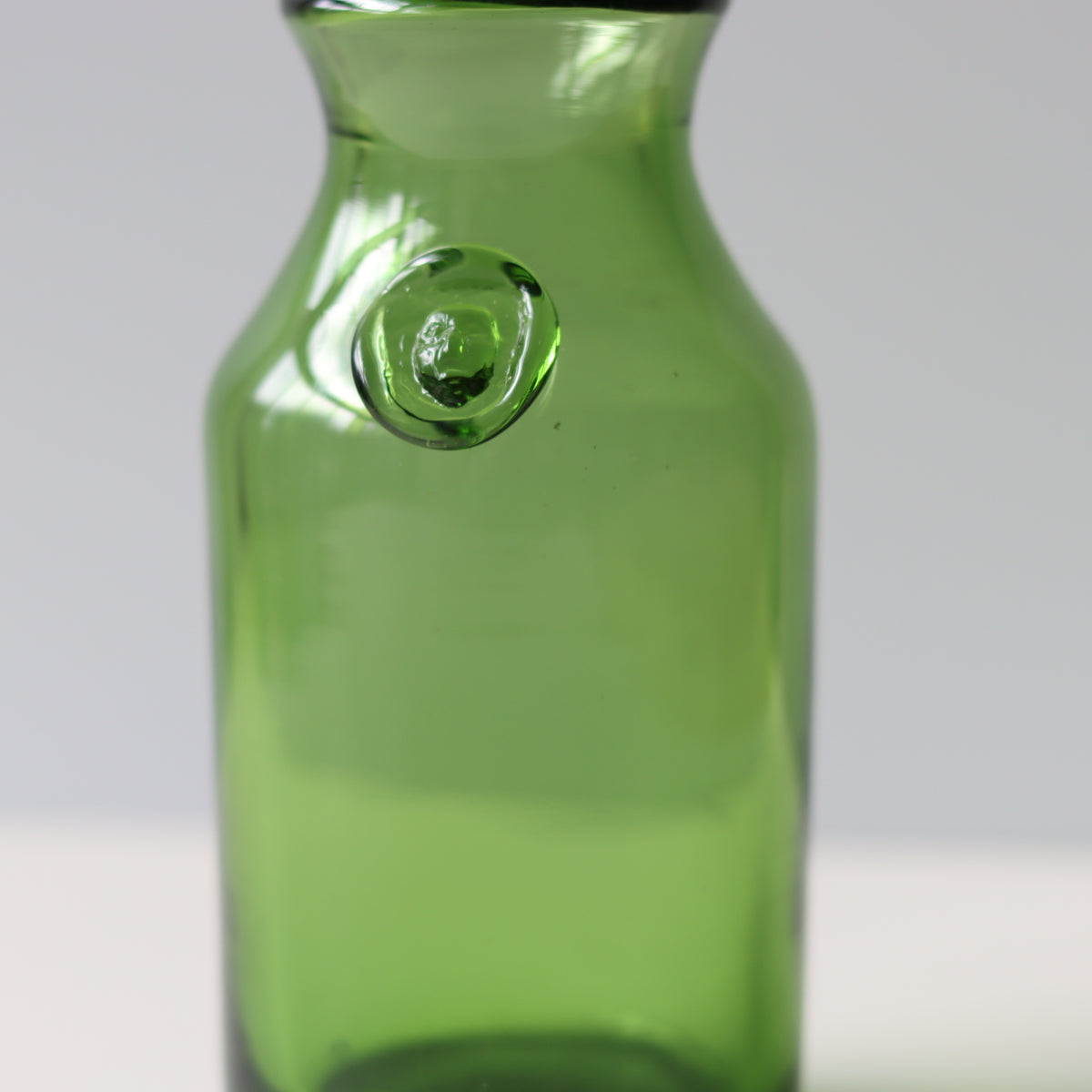 【北欧 スウェーデン ヴィンテージ】Boda （ボダ）Erik Höglund（エリック・ホグラン）vase green face
