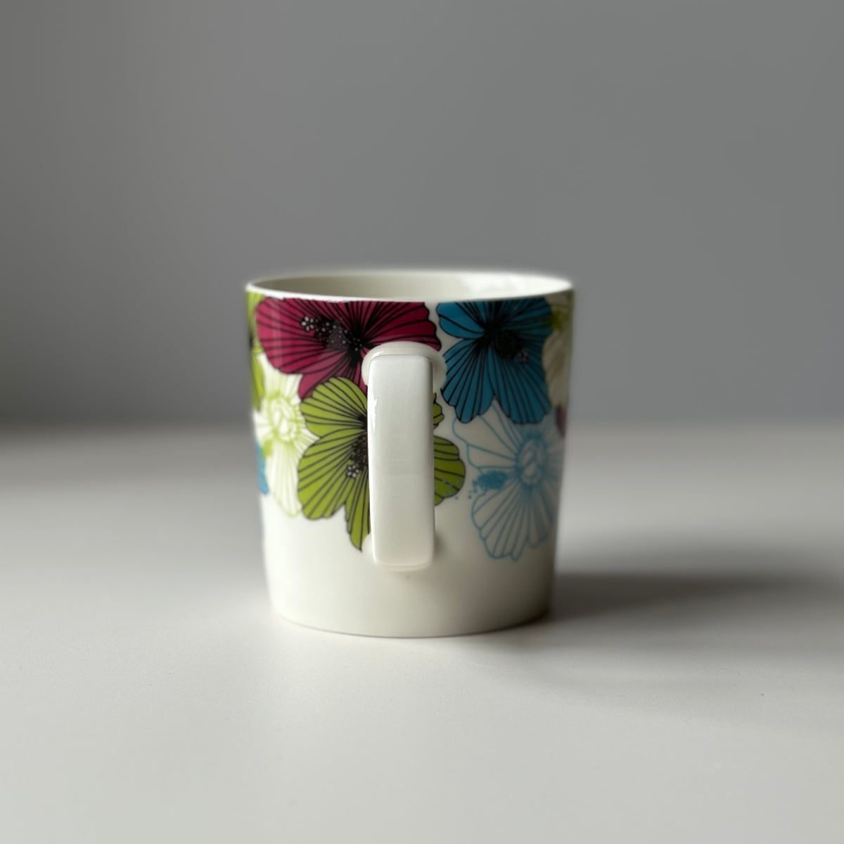 【北欧 フィンランド ヴィンテージ】 Arabia （アラビア） Teema （ティーマ） mug lei