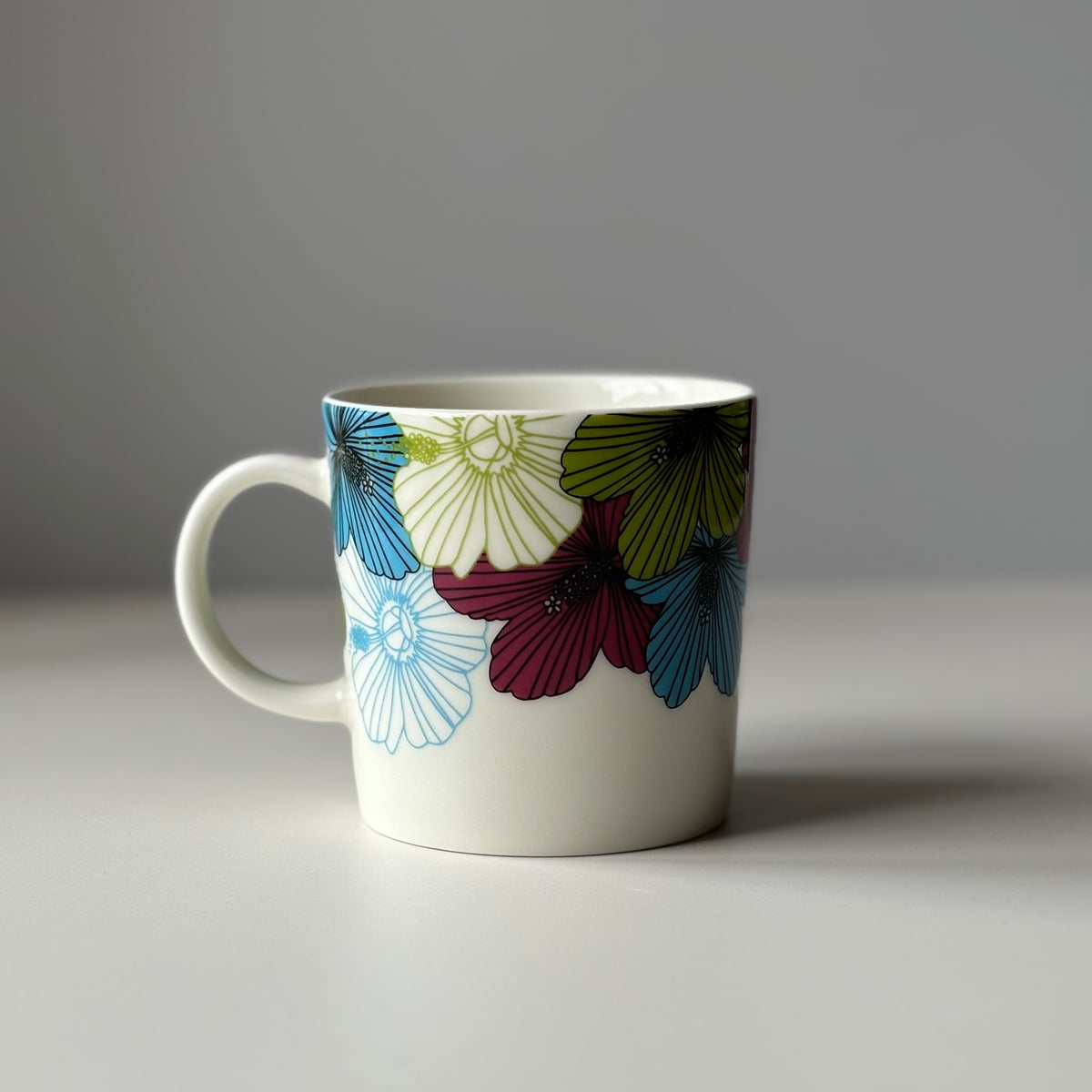 【北欧 フィンランド ヴィンテージ】 Arabia （アラビア） Teema （ティーマ） mug lei