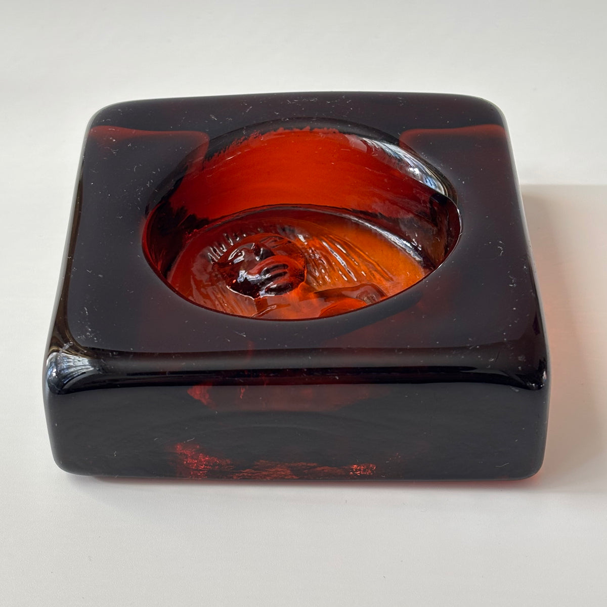 【北欧 スウェーデン ヴィンテージ】Boda （ボダ）Erik Höglund（エリック・ホグラン）ashtray amber women