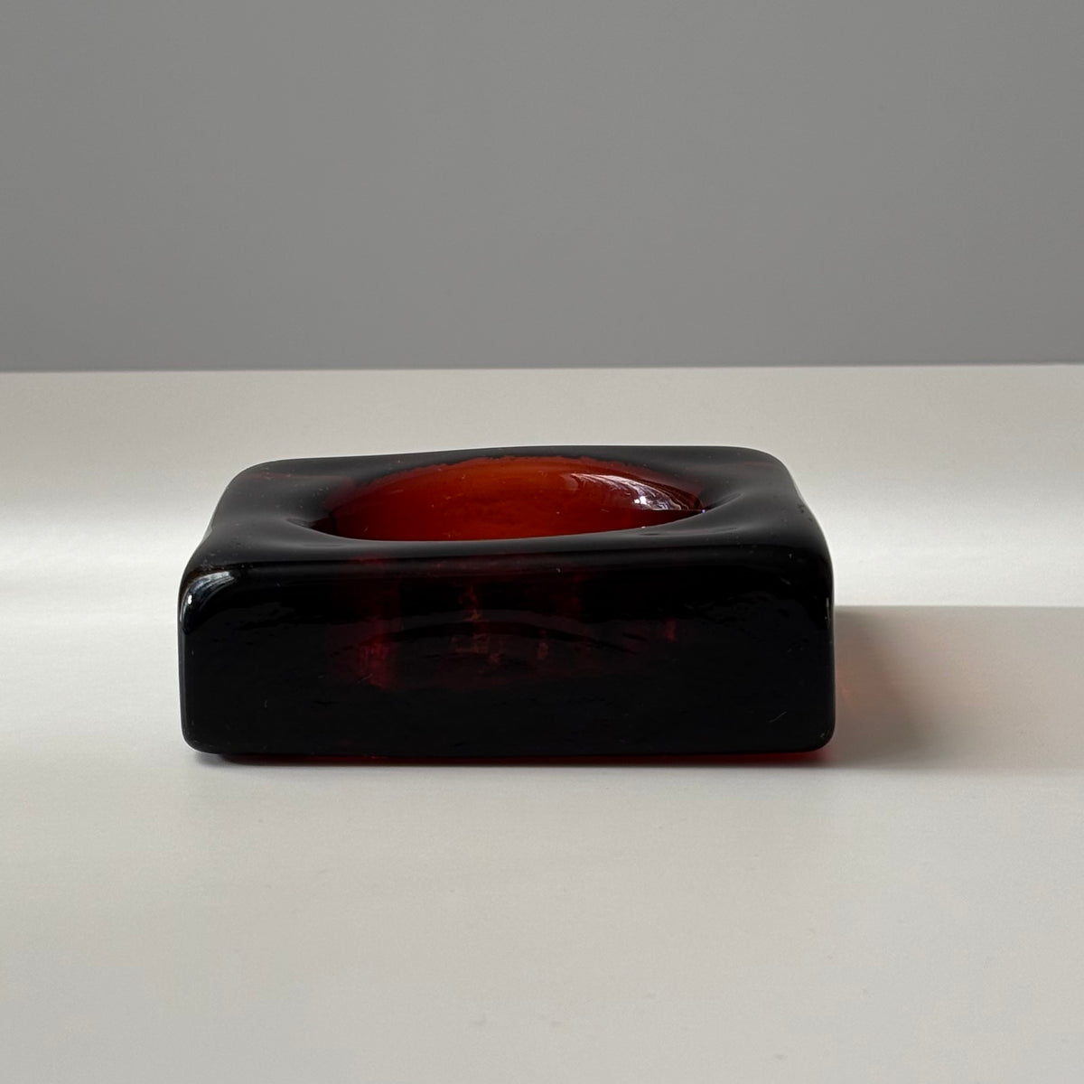 【北欧 スウェーデン ヴィンテージ】Boda （ボダ）Erik Höglund（エリック・ホグラン）ashtray amber women