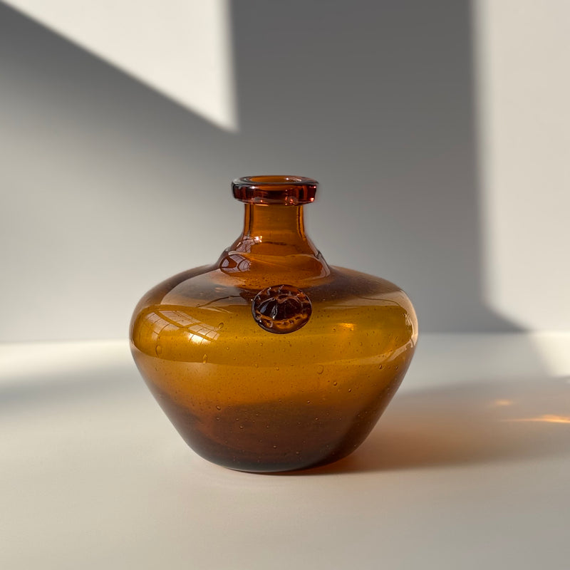 Boda（ボダ） フラワーベース アンバー H14cm / Erik Höglund ｜ 北欧ヴィンテージ スウェーデン