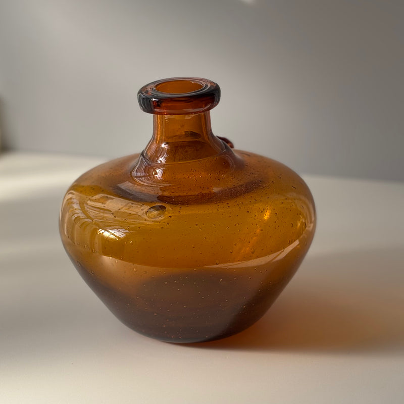 Boda（ボダ） フラワーベース アンバー H14cm / Erik Höglund ｜ 北欧ヴィンテージ スウェーデン