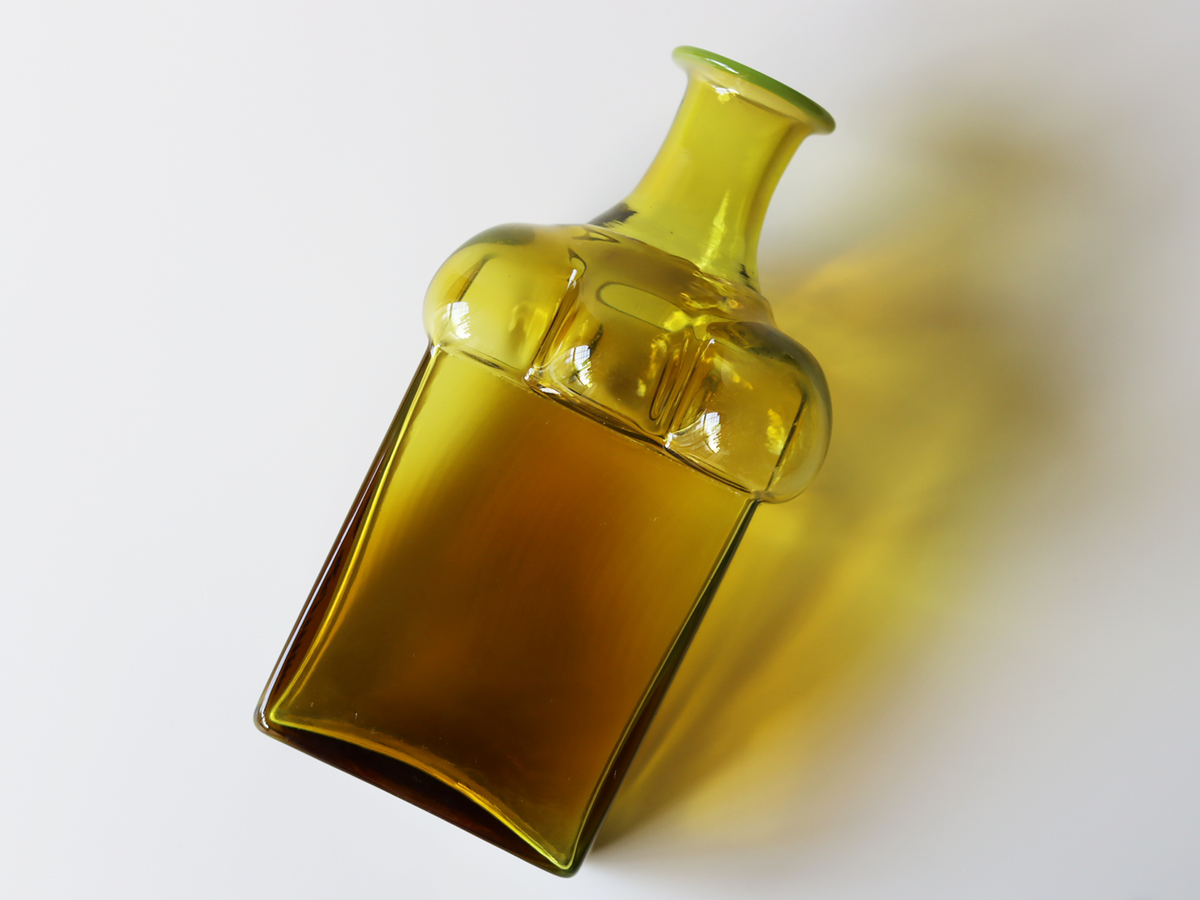 【北欧 スウェーデン ヴィンテージ】Kosta Boda （コスタ・ボダ） Bertil Vallien（バーティル・ヴァリーン） bottle yellow