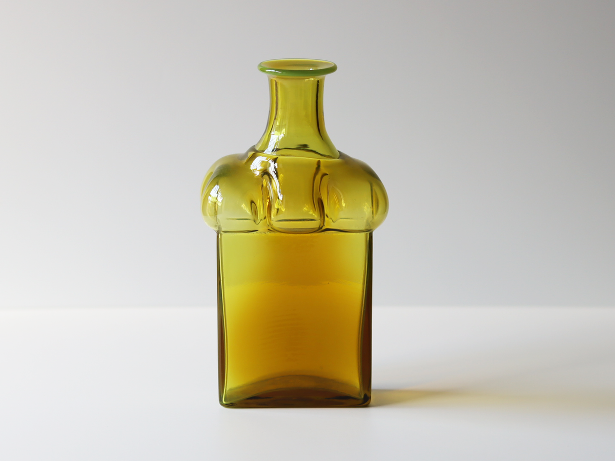 【北欧 スウェーデン ヴィンテージ】Kosta Boda （コスタ・ボダ） Bertil Vallien（バーティル・ヴァリーン） bottle yellow