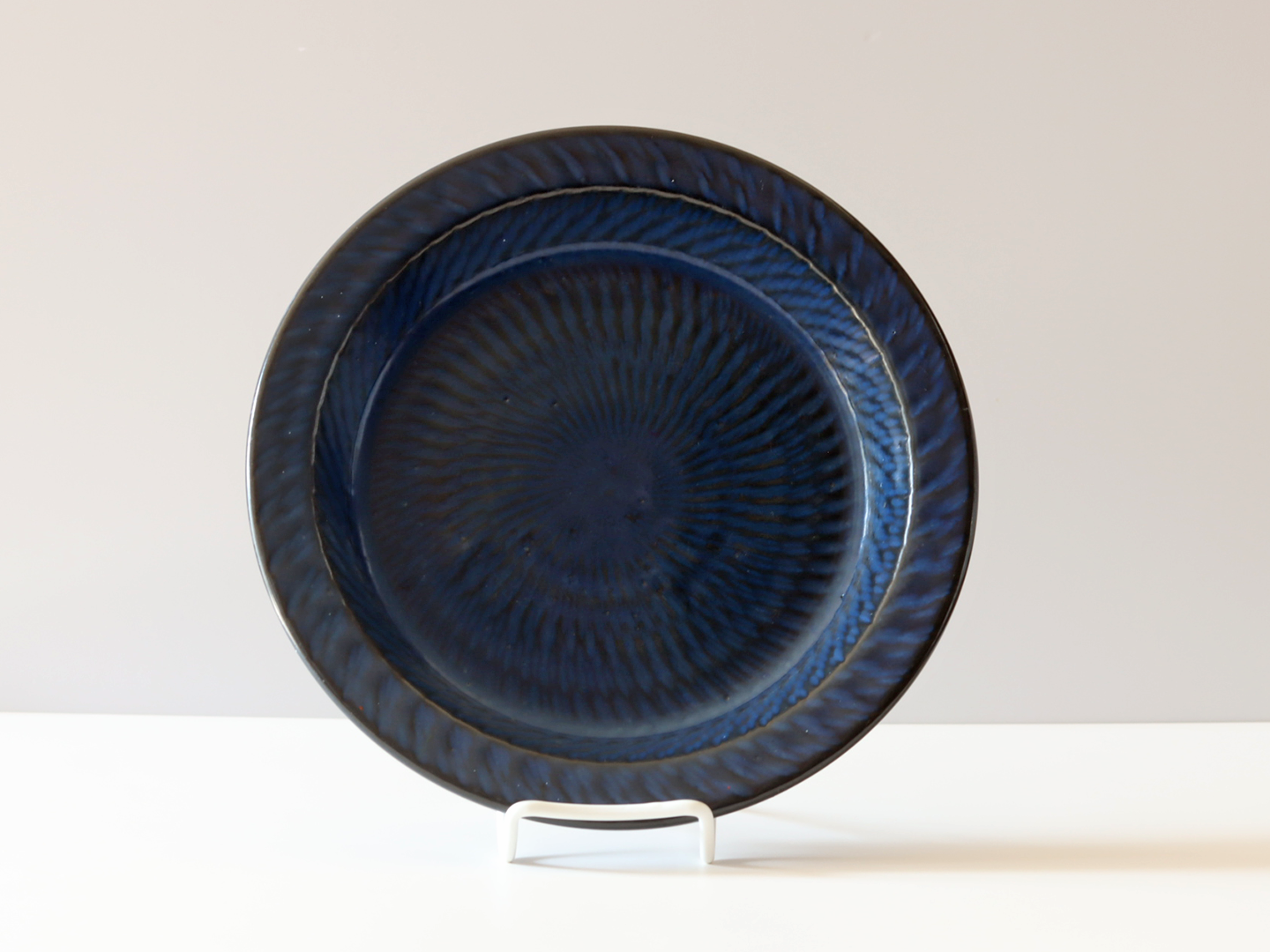 Nymølle（ニモーレ） プレート model.5093 ネイビーブルー / Gunnar Nylund ｜ 北欧ヴィンテージ デンマーク