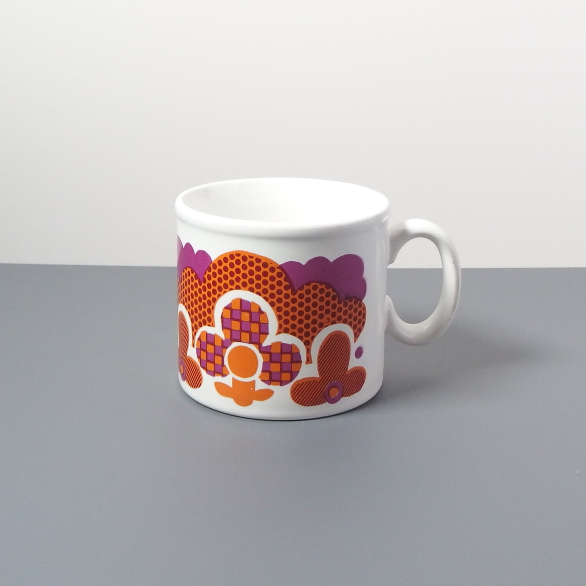 Staffordshire （スタッフォードシャー）flower mug │ イギリス ヴィンテージ マグカップ 陶磁器