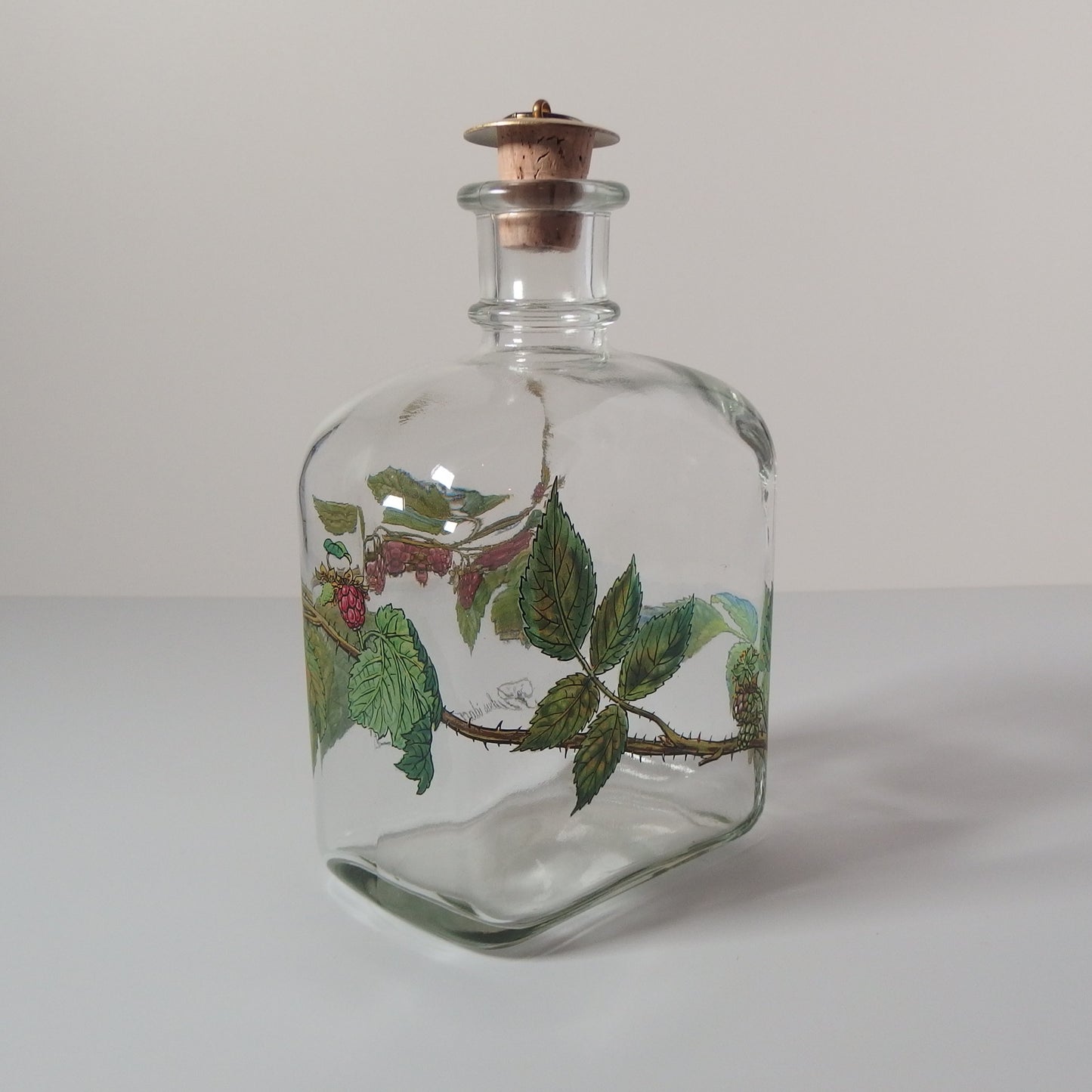 【北欧 デンマーク ヴィンテージ】Holmegaard （ホルムガード） liqueur bottle raspberry