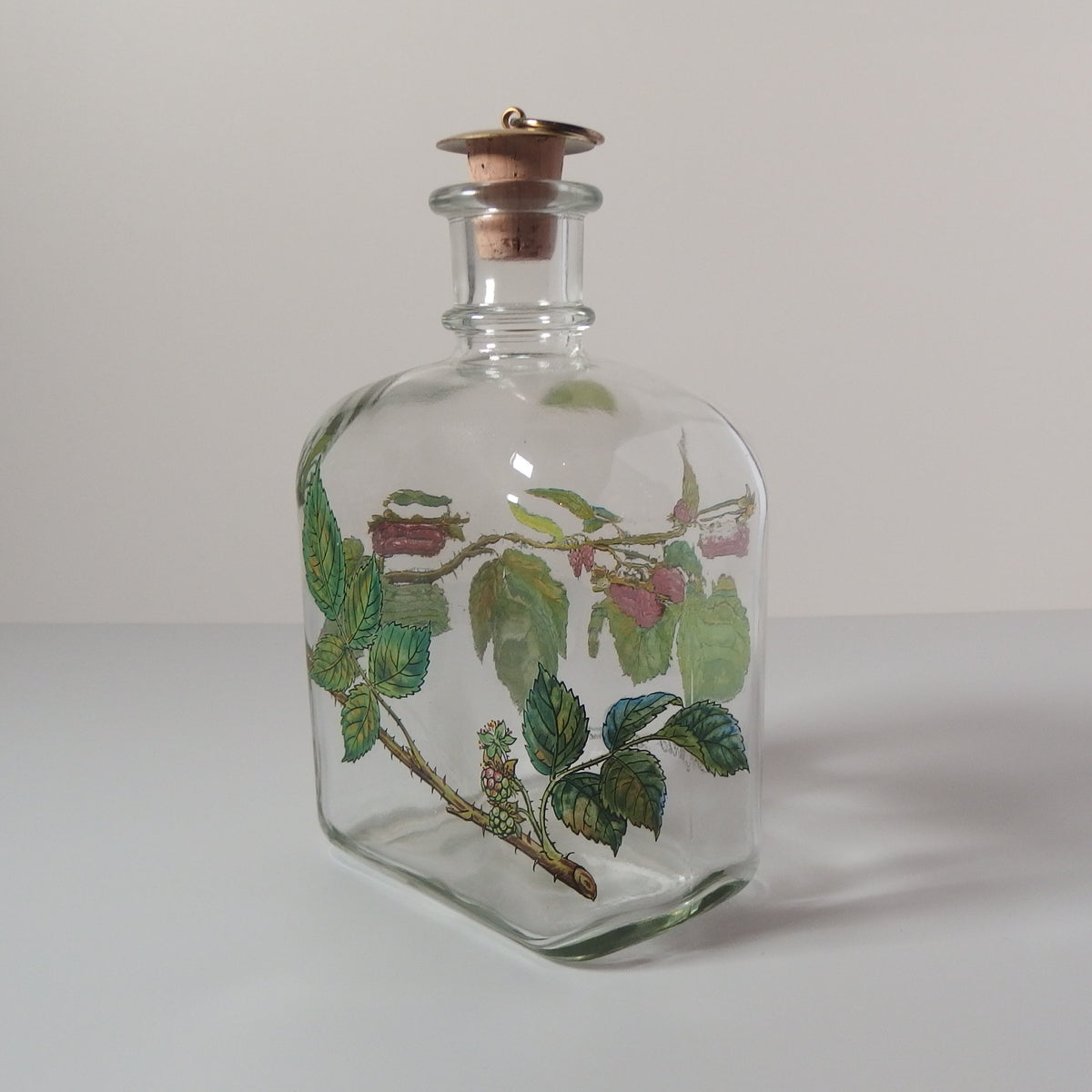 【北欧 デンマーク ヴィンテージ】Holmegaard （ホルムガード） liqueur bottle raspberry