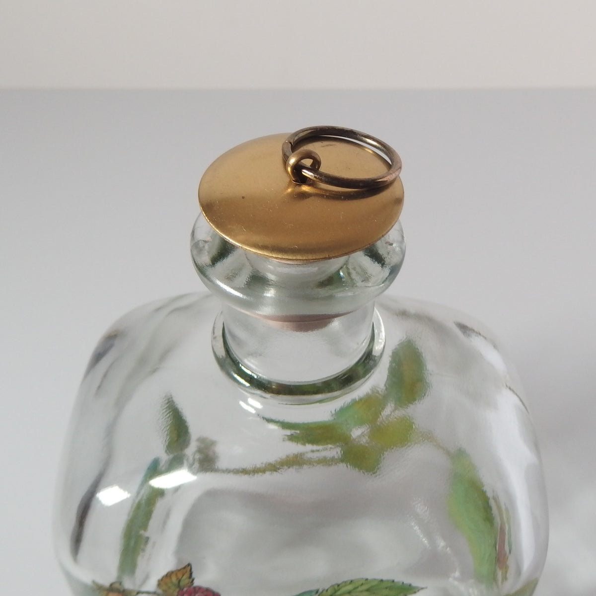 【北欧 デンマーク ヴィンテージ】Holmegaard （ホルムガード） liqueur bottle raspberry