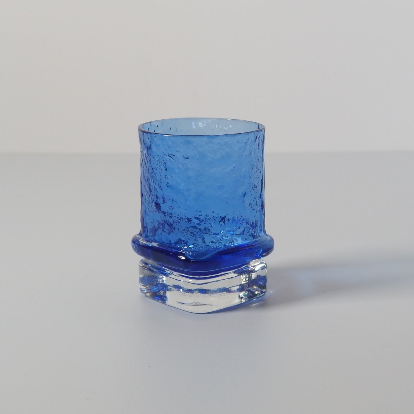 【北欧 フィンランド ヴィンテージ】 Riihimaen Lasi （リーヒマエンラシ） Maaherra shot glass